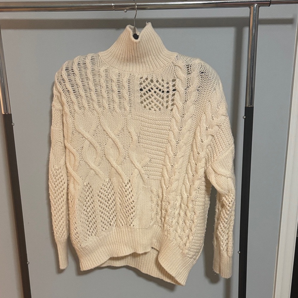 Athleta Women's Cream Cable Knit Sweater